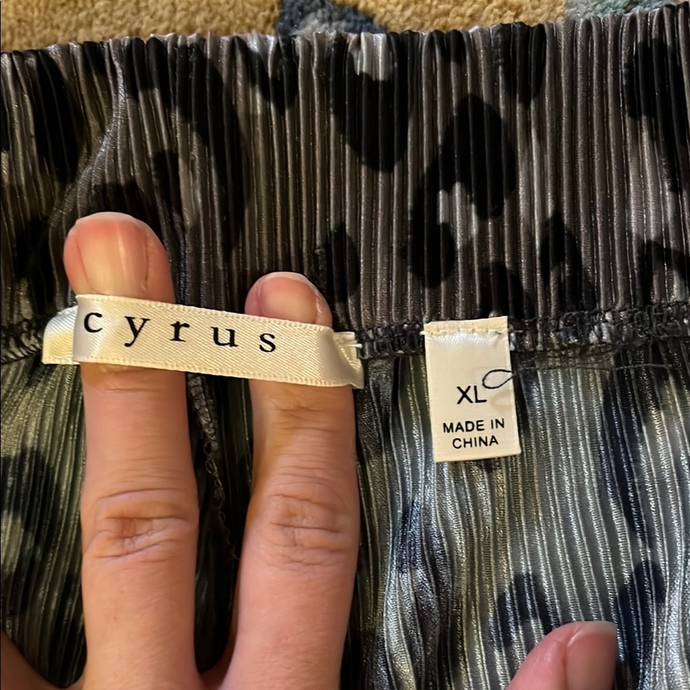 Leopard Print plisse Pants - Picture 3 of 3